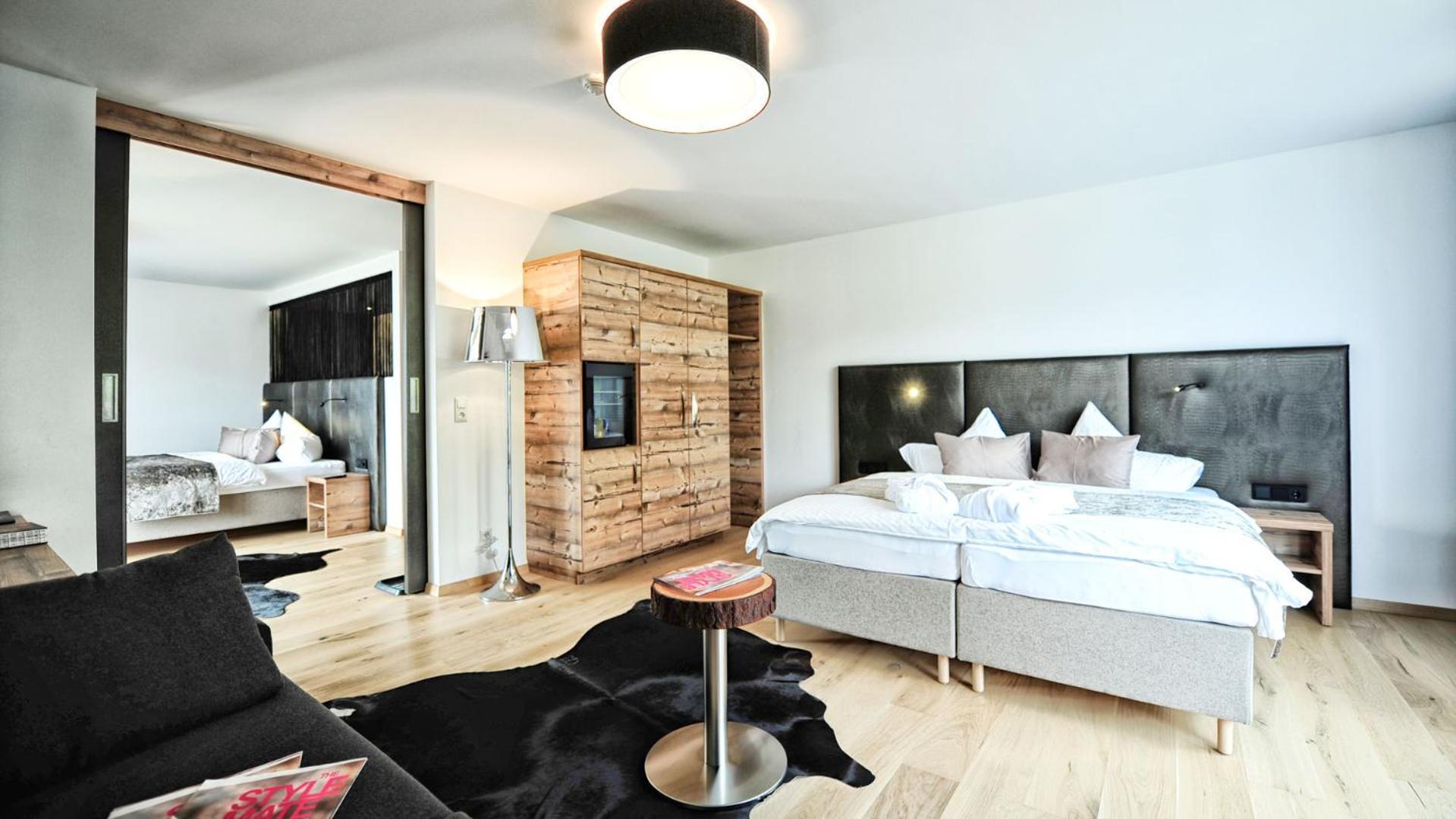 Alps Lodge Fiss Habitación foto